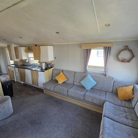 Cayton Bay 3 Bed Holiday park *